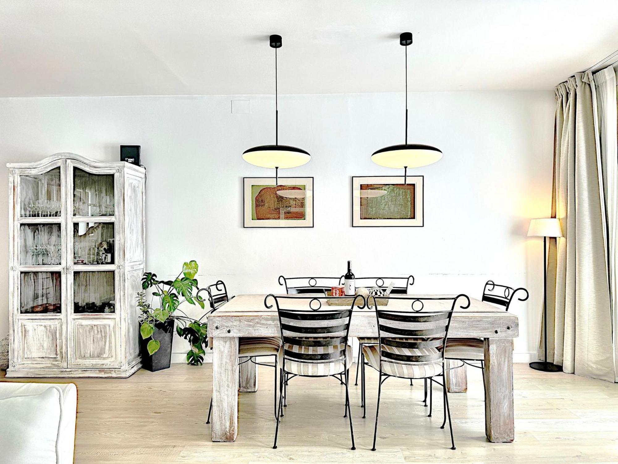 Abbott Apartment - 1 Min From The Beach - 100M2 - Sleeps 8 Σίτζες Εξωτερικό φωτογραφία